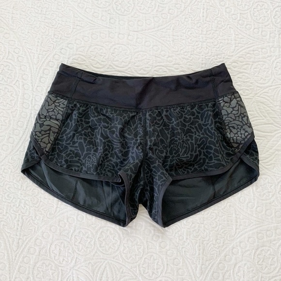 Lululemon Run:‎ Speed Short *Graphic - Picture 4 of 6